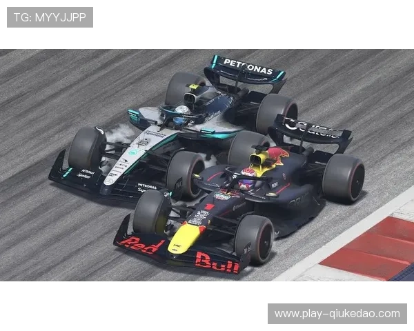 安东内利防守维斯塔潘，梅赛德斯新秀顶住压力守位成功